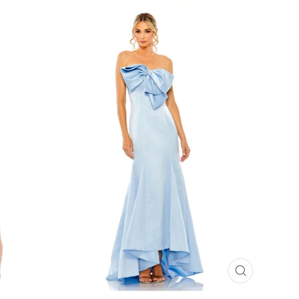 NEVER BEEN WORN - Mac Duggal dress, size 2! I missed the return window.
